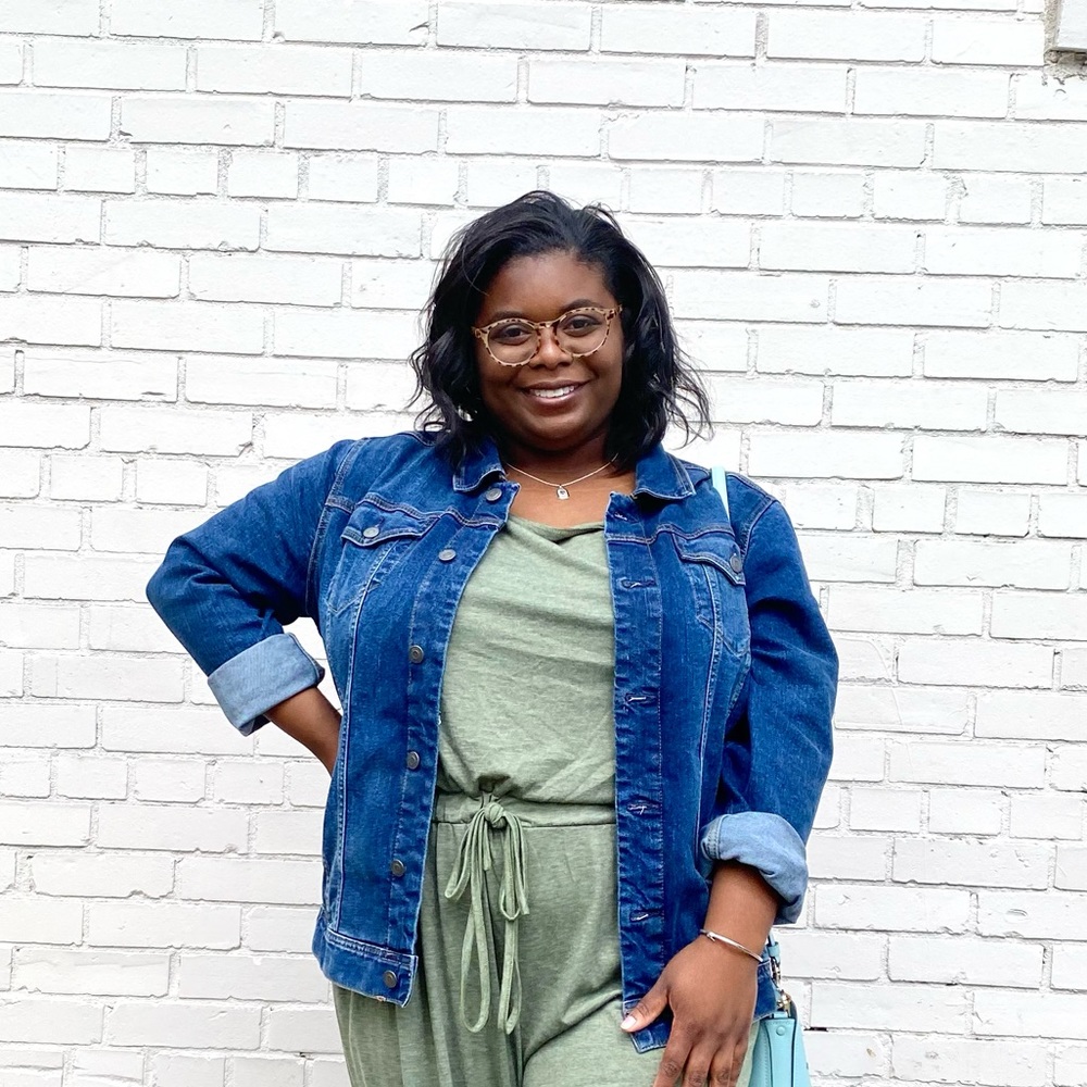 Meet your Posher, Maya